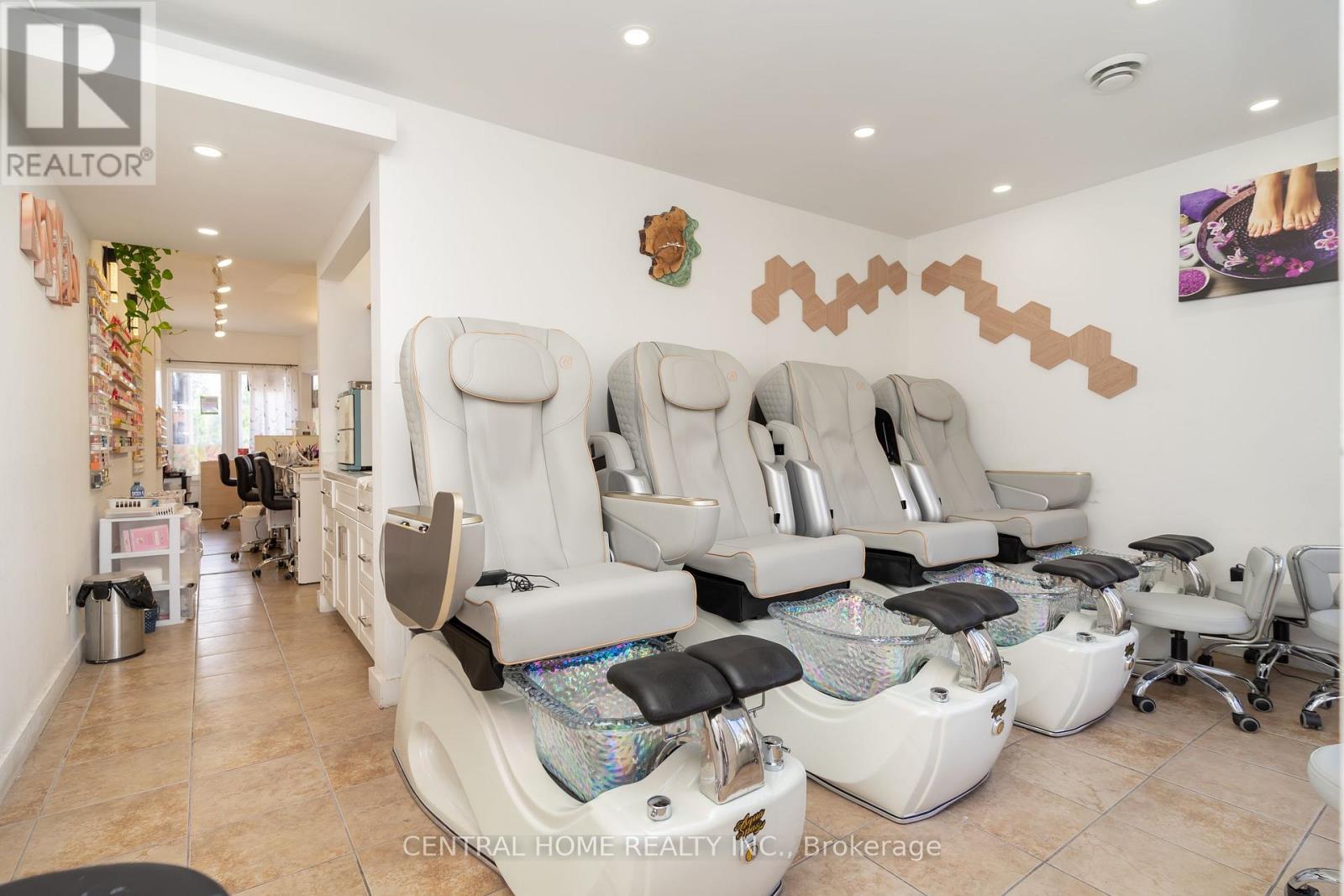 01 – 109 OLD KINGSTON ROAD