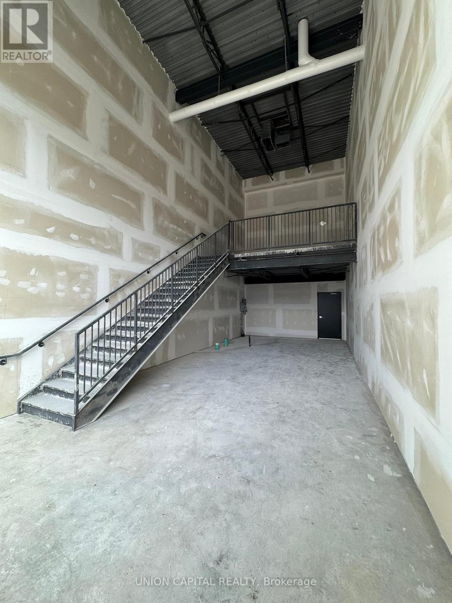 C15 – 3101 KENNEDY ROAD