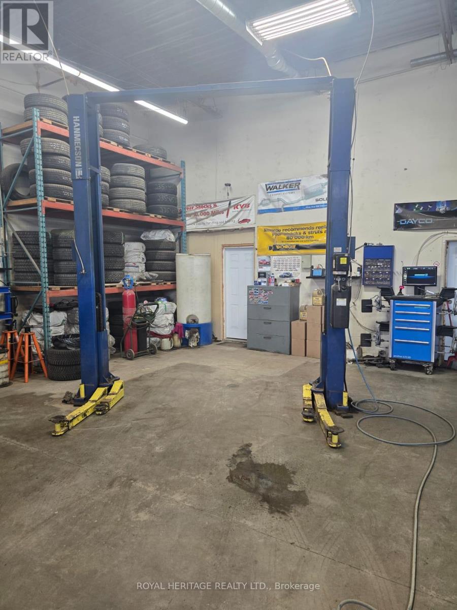 415 MACKENZIE AVENUE