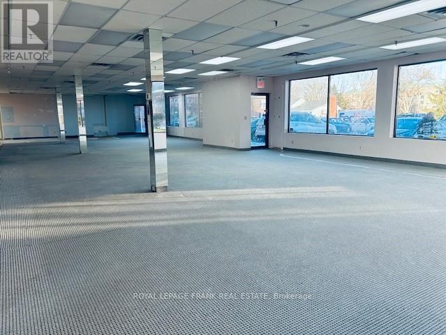 102B – 114 DUNDAS STREET E