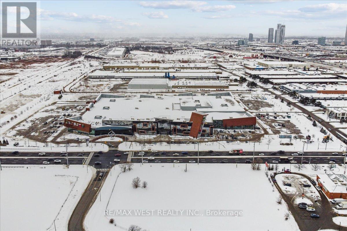 8 UNITS* – 7250 KEELE STREET