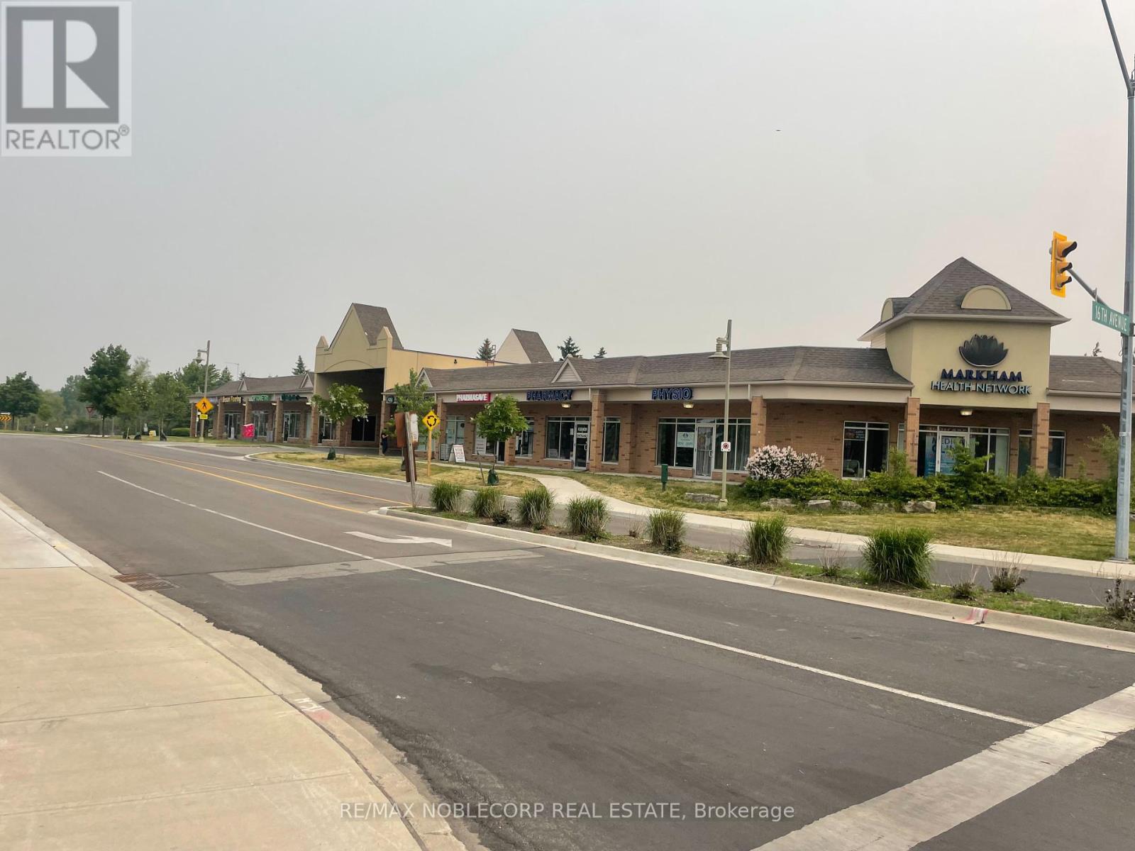 9 – 5 SWAN LAKE BOULEVARD