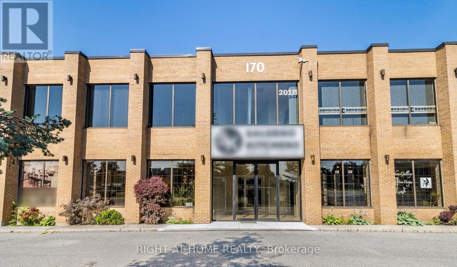1-2 – 170 WEST BEAVER CREEK ROAD