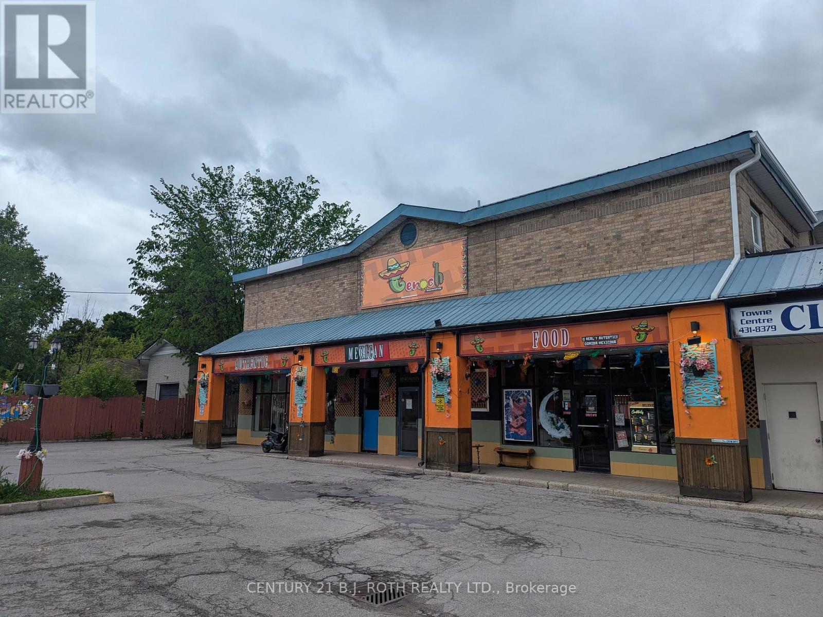 7/8 – 945 INNISFIL BEACH ROAD