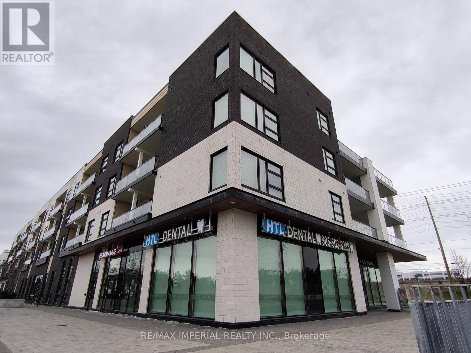 30 – 555 WILLIAM GRAHAM DRIVE
