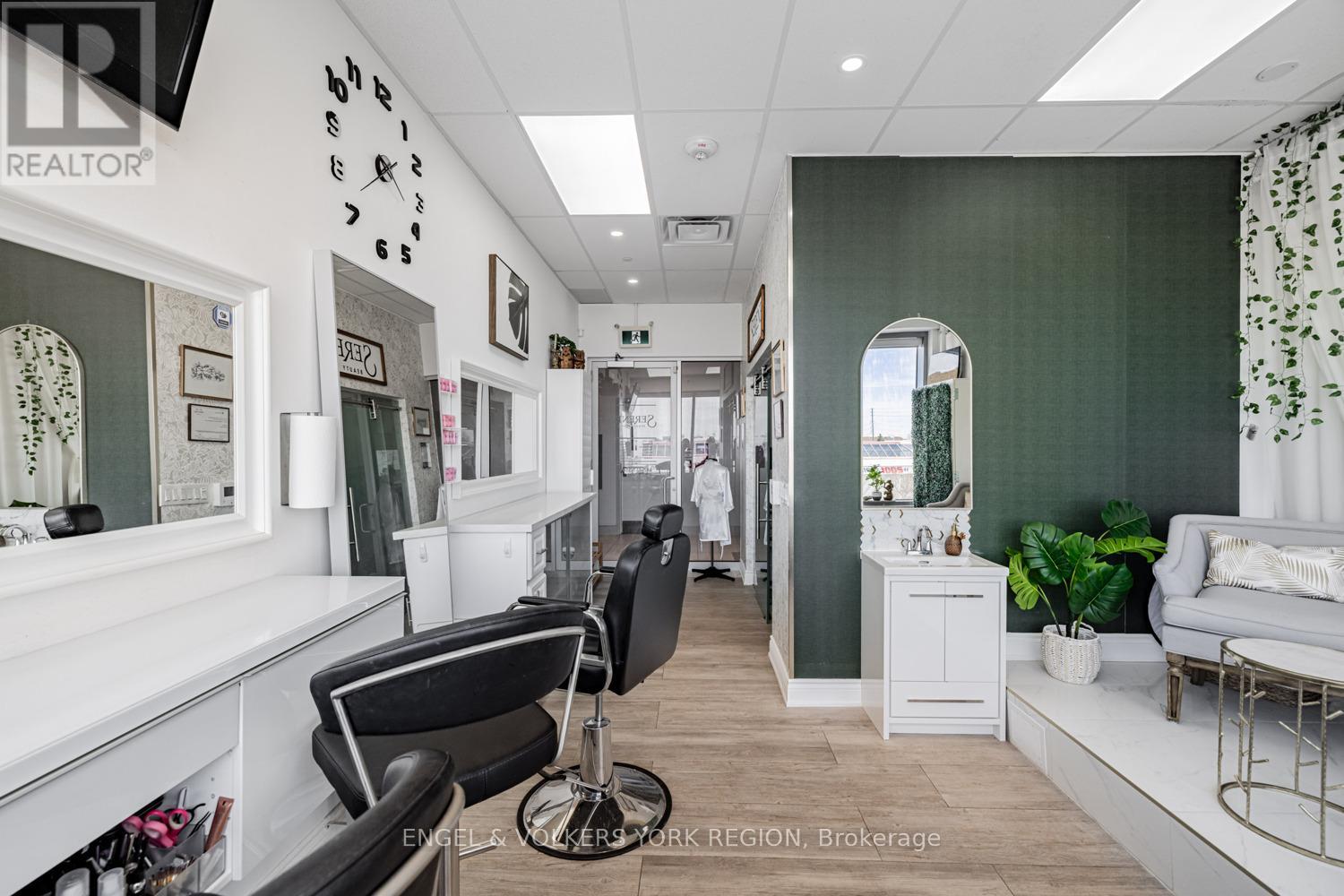 231 – 7777 WESTON ROAD