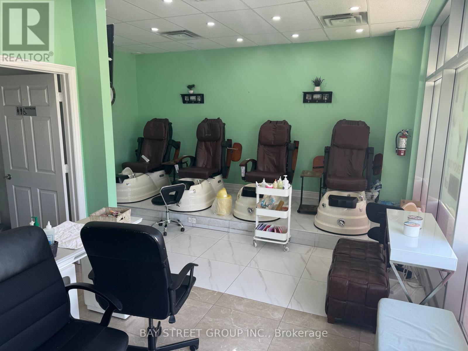 99 – 160 NEW DELHI DRIVE