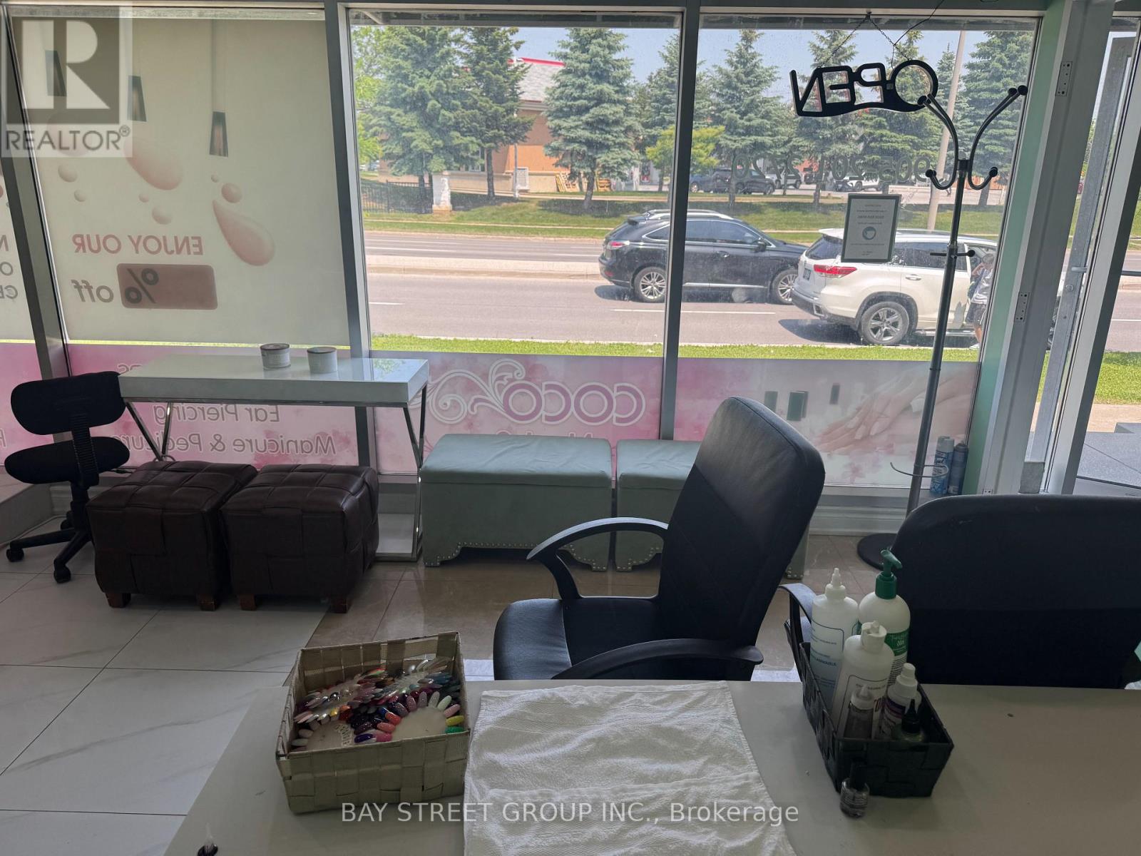 99 – 160 NEW DELHI DRIVE