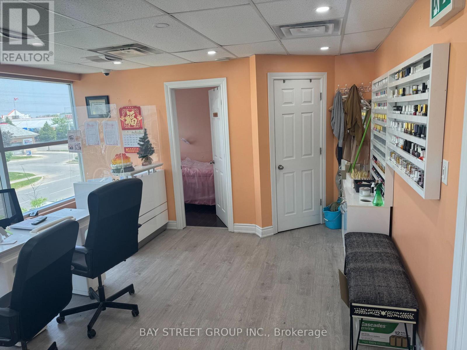 99 – 160 NEW DELHI DRIVE