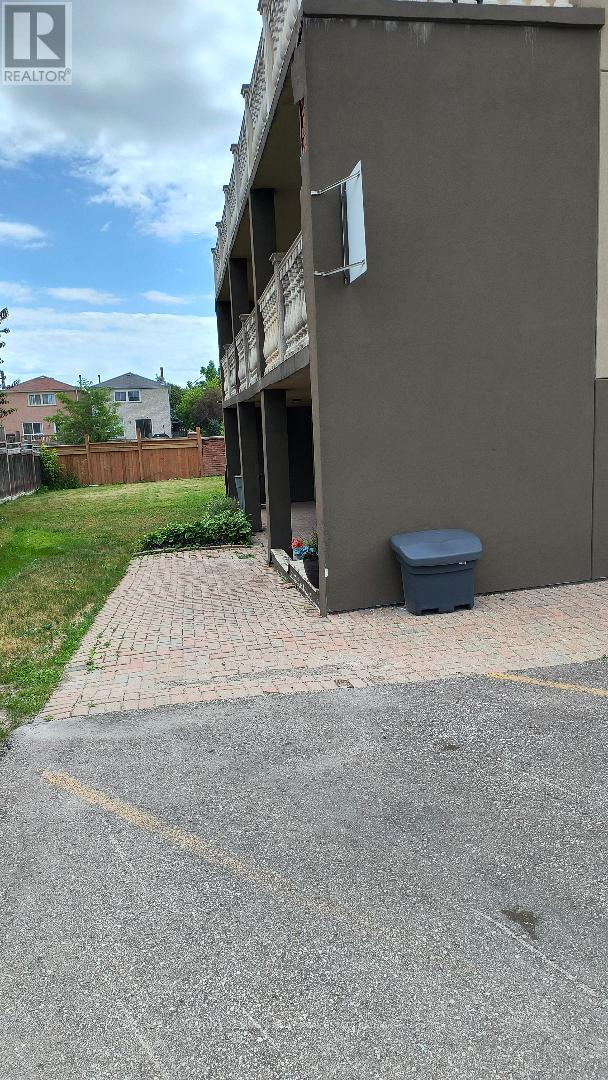 UNIT 4 – 7475 MCCOWAN ROAD