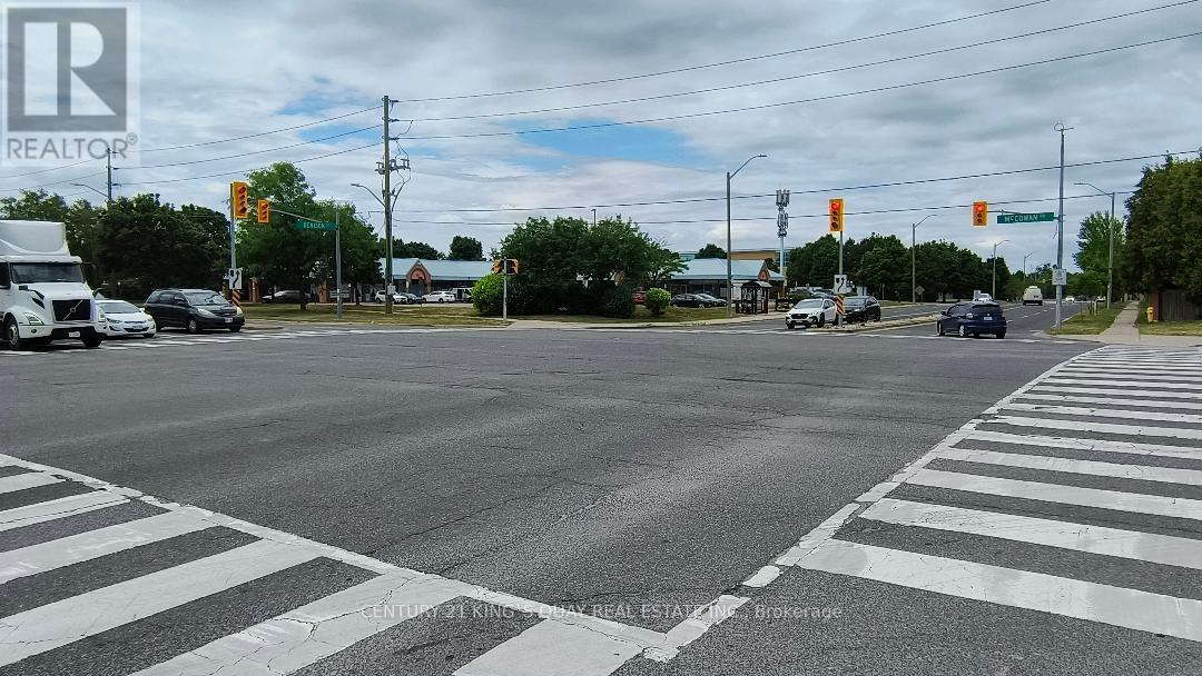 UNIT 4 – 7475 MCCOWAN ROAD
