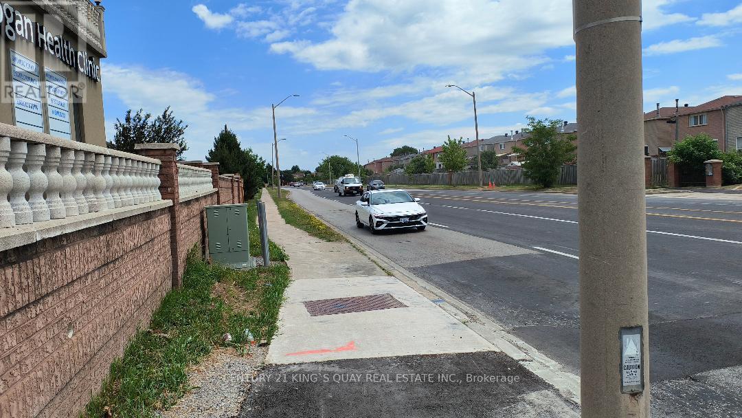 UNIT 4 – 7475 MCCOWAN ROAD