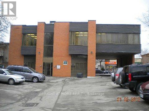 204 – 10168 YONGE STREET