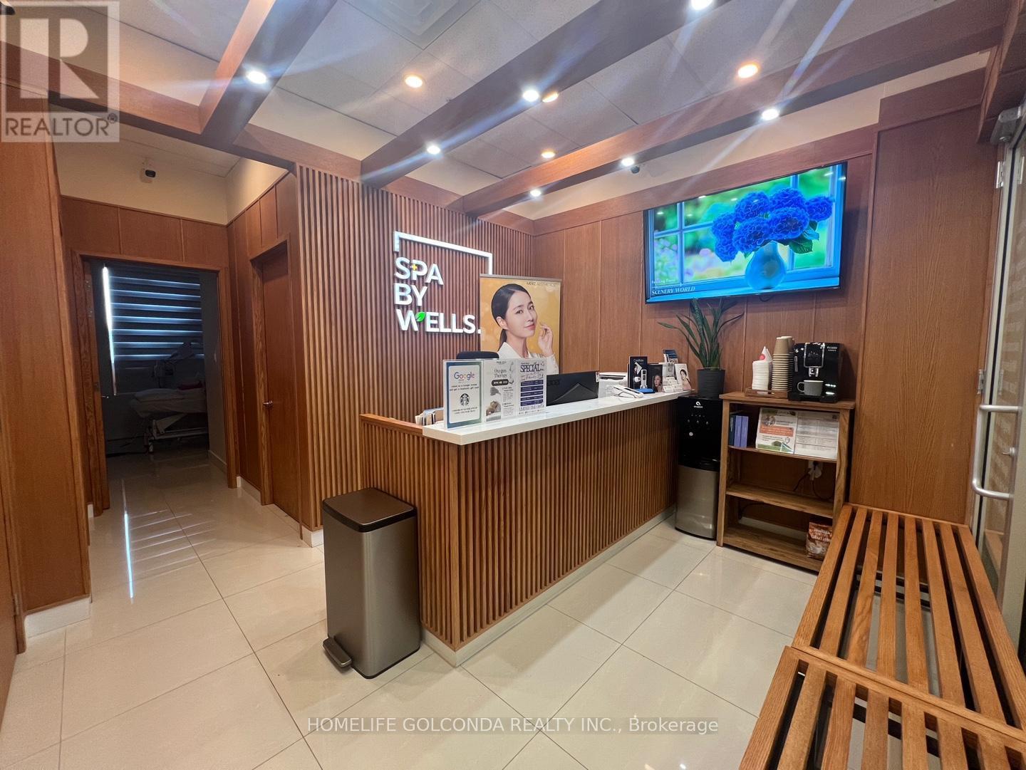 273, 274 – 7163 YONGE STREET