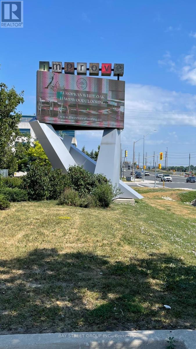 204 – 7250 KEELE STREET N