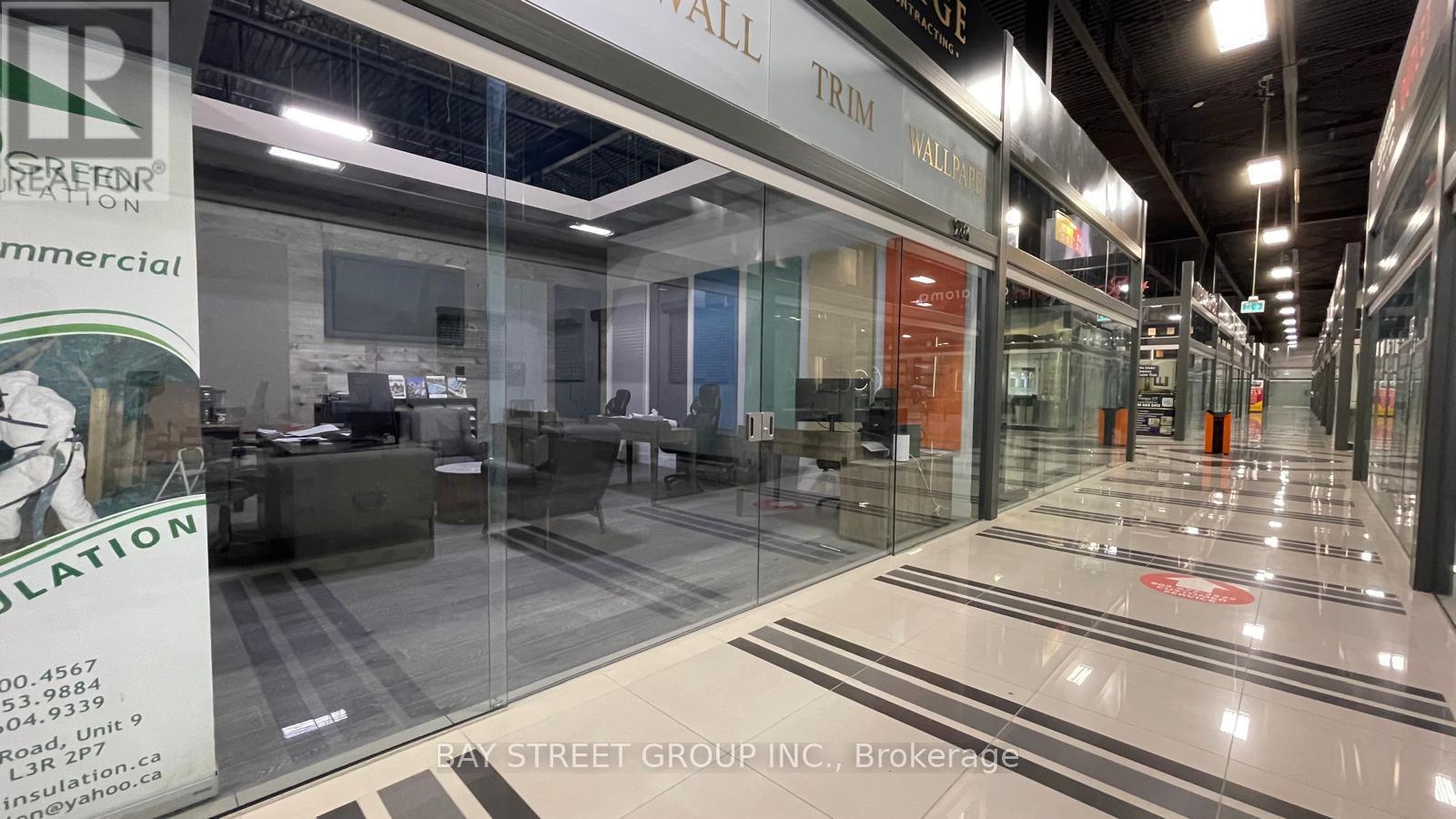 204 – 7250 KEELE STREET N