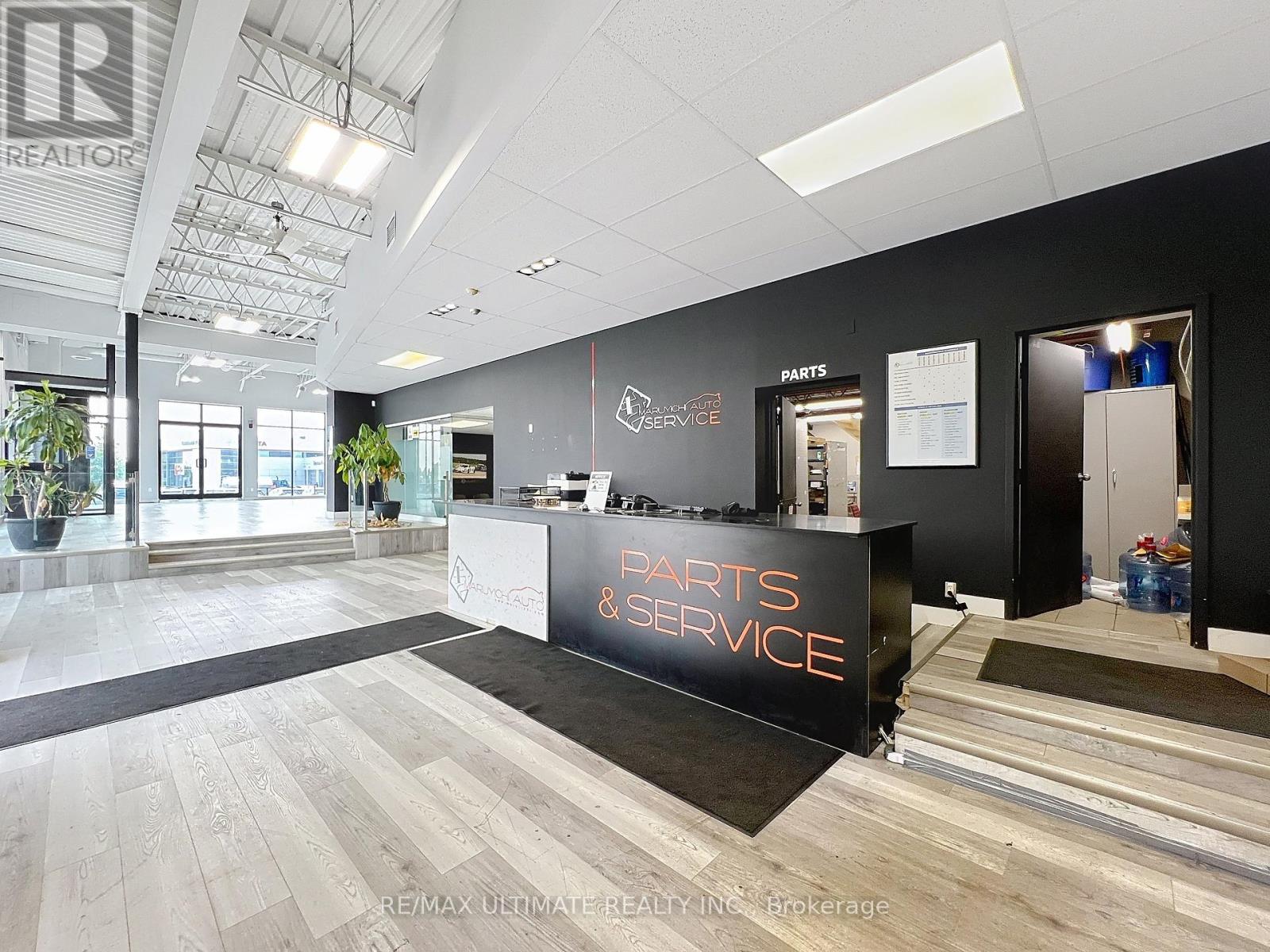 11262 YONGE STREET