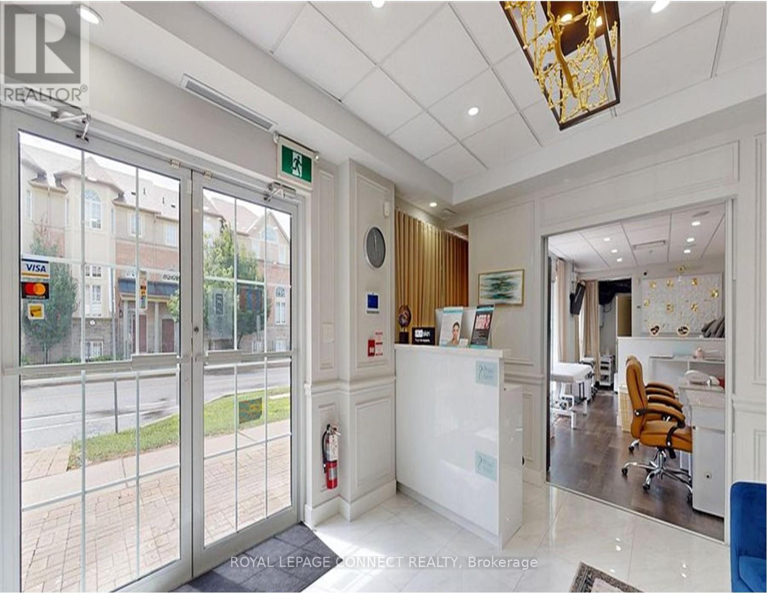 1 & 13A – 10 COX BOULEVARD