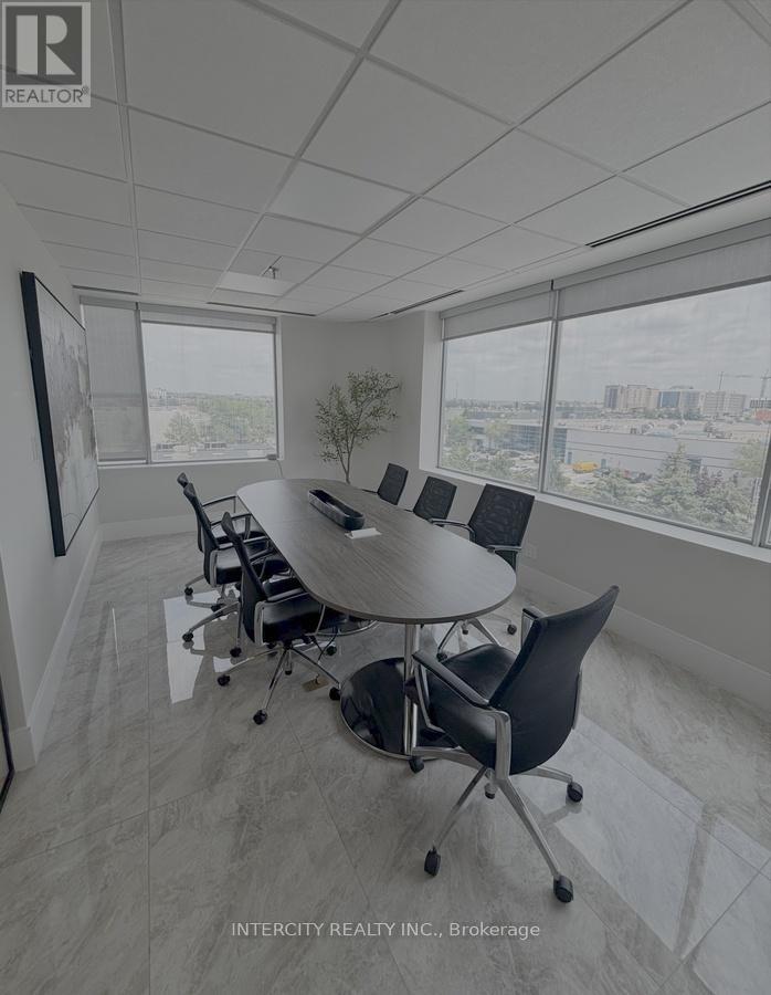 502 – 216 CHRISLEA ROAD