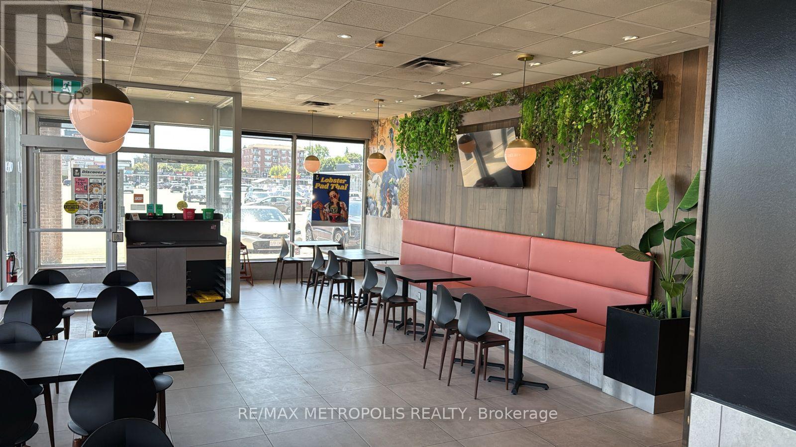 37B – 10520 YONGE STREET
