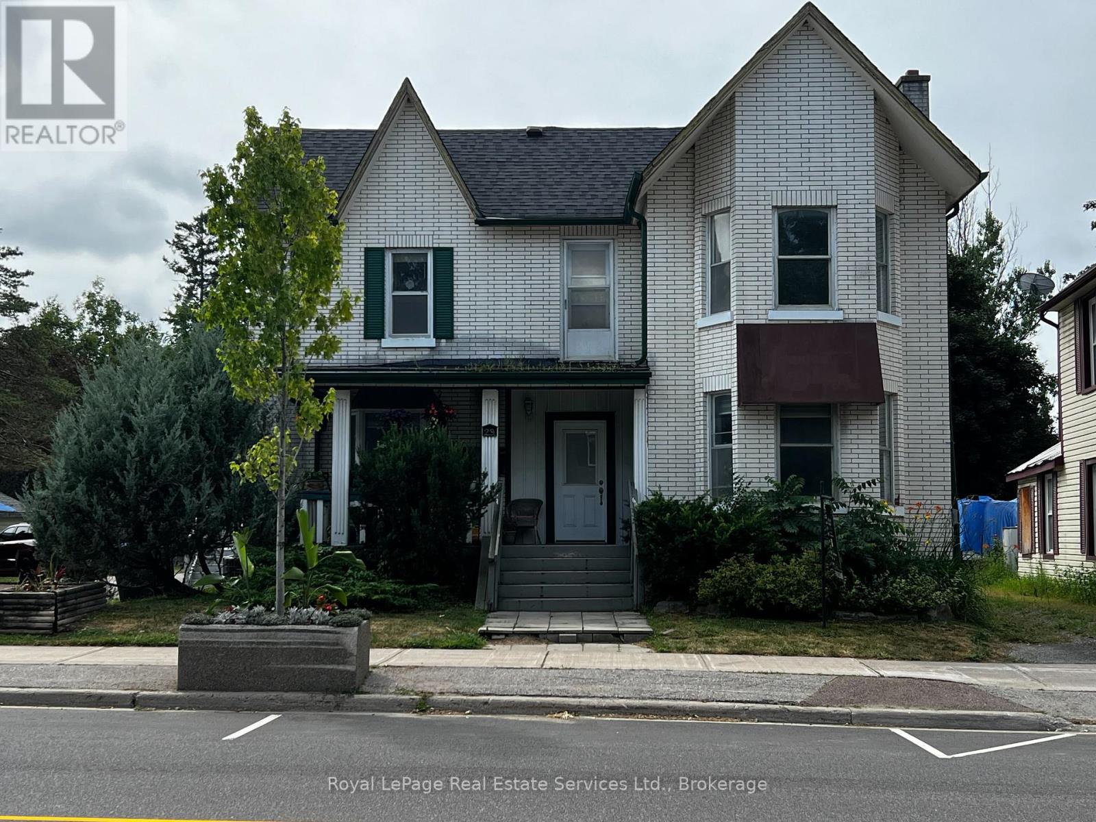 1 – 29 QUEEN STREET W