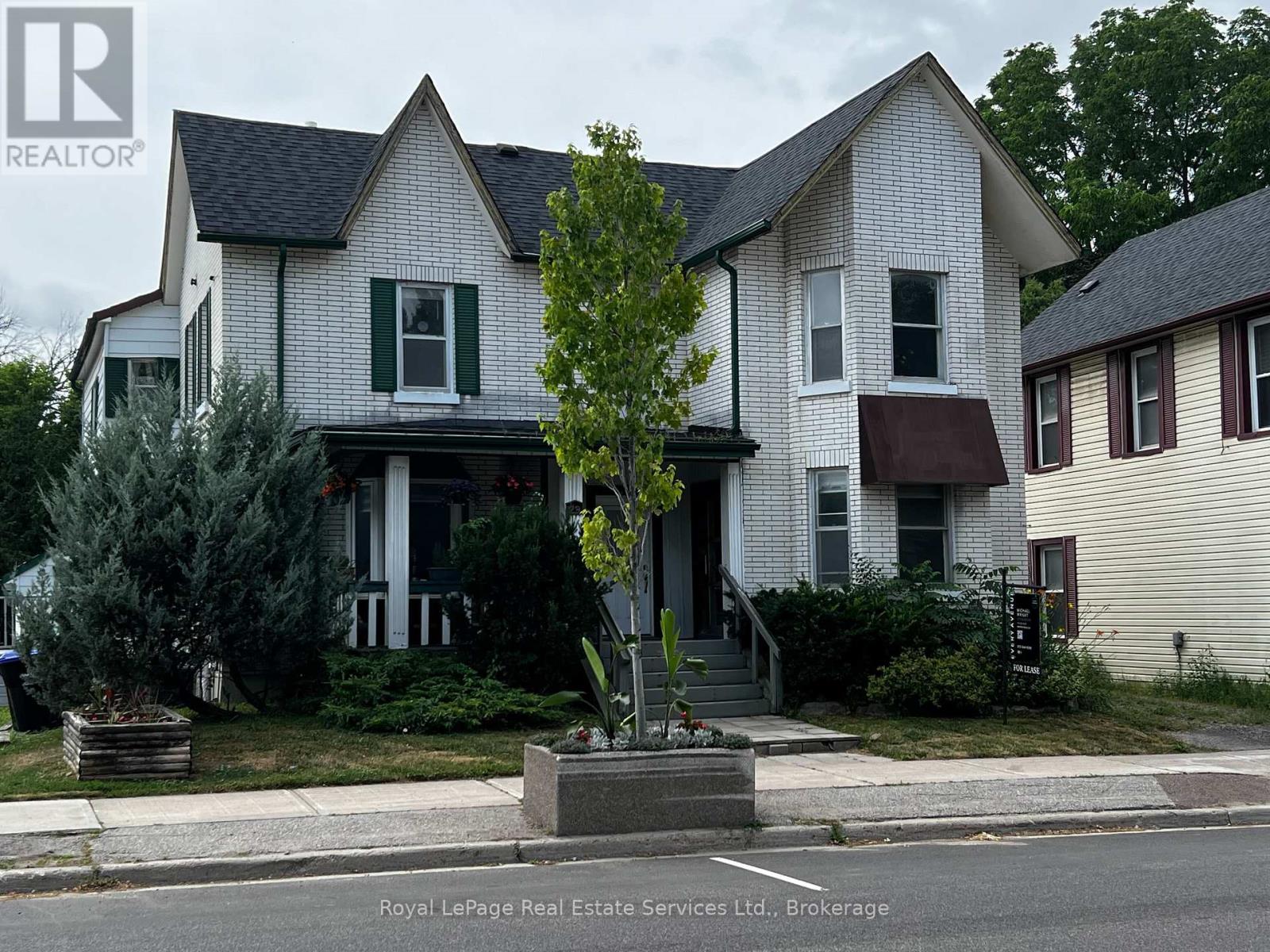 1 – 29 QUEEN STREET W