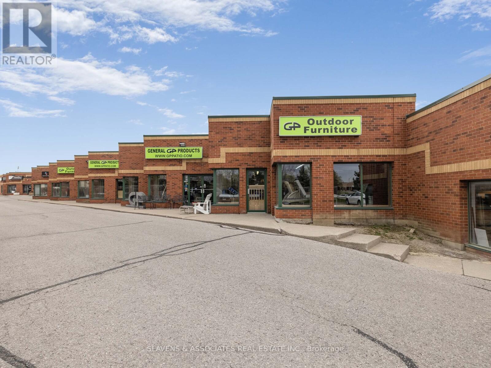 25-28 – 160 EAST BEAVER CREEK ROAD
