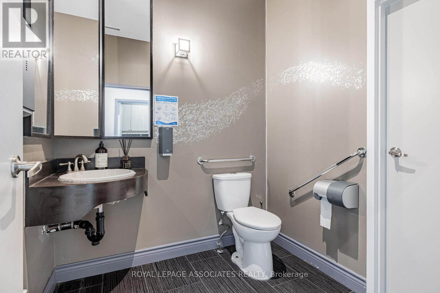 4A – 1390 MAJOR MAKENZIE DRIVE E