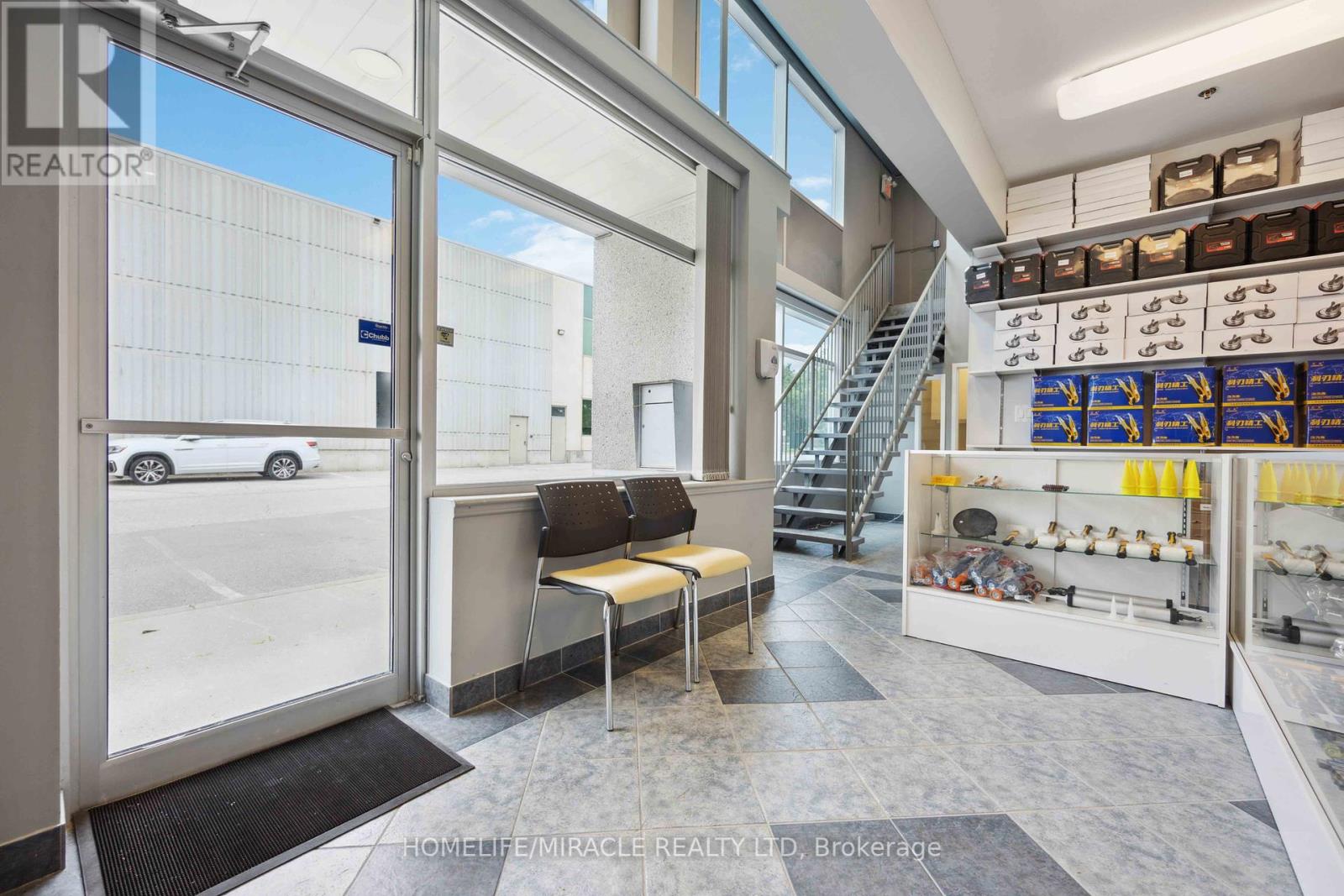 8 – 8888 KEELE STREET