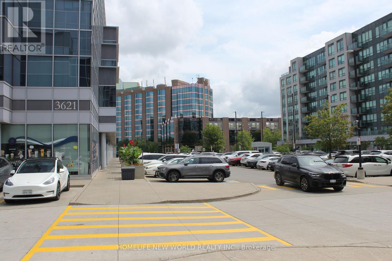 206 – 3621 HIGHWAY 7 E
