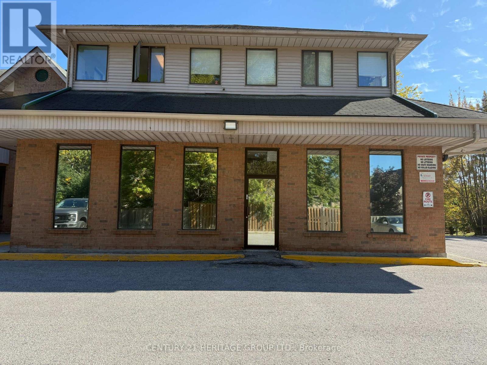 3-7 – 204 SIMCOE AVENUE