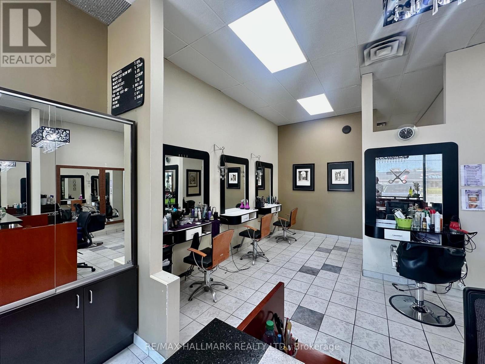 3 – 15461 YONGE STREET