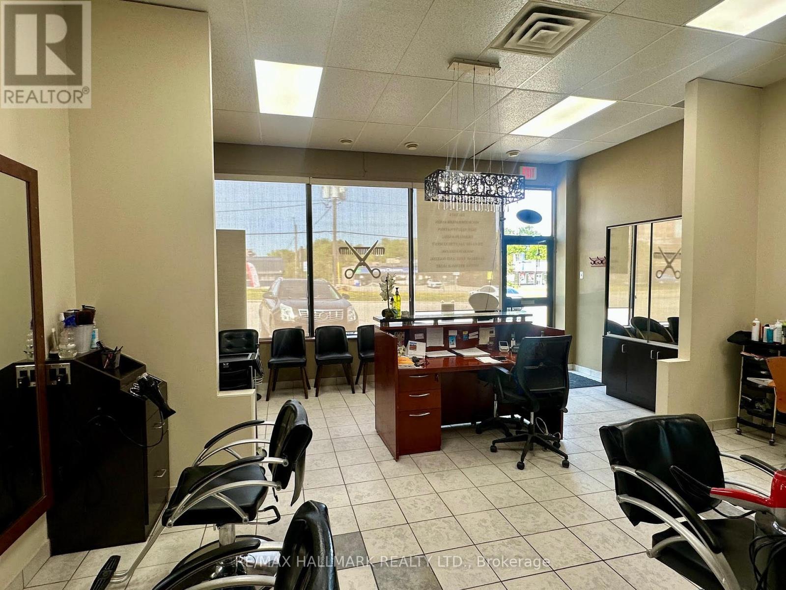 3 – 15461 YONGE STREET