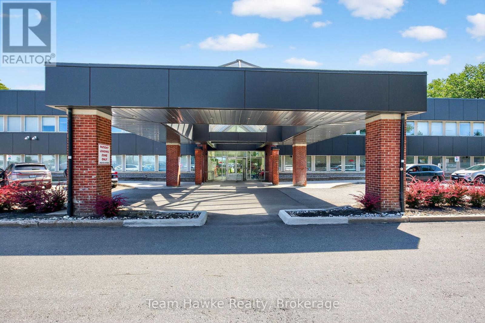 204 – 240 PENETANGUISHENE ROAD