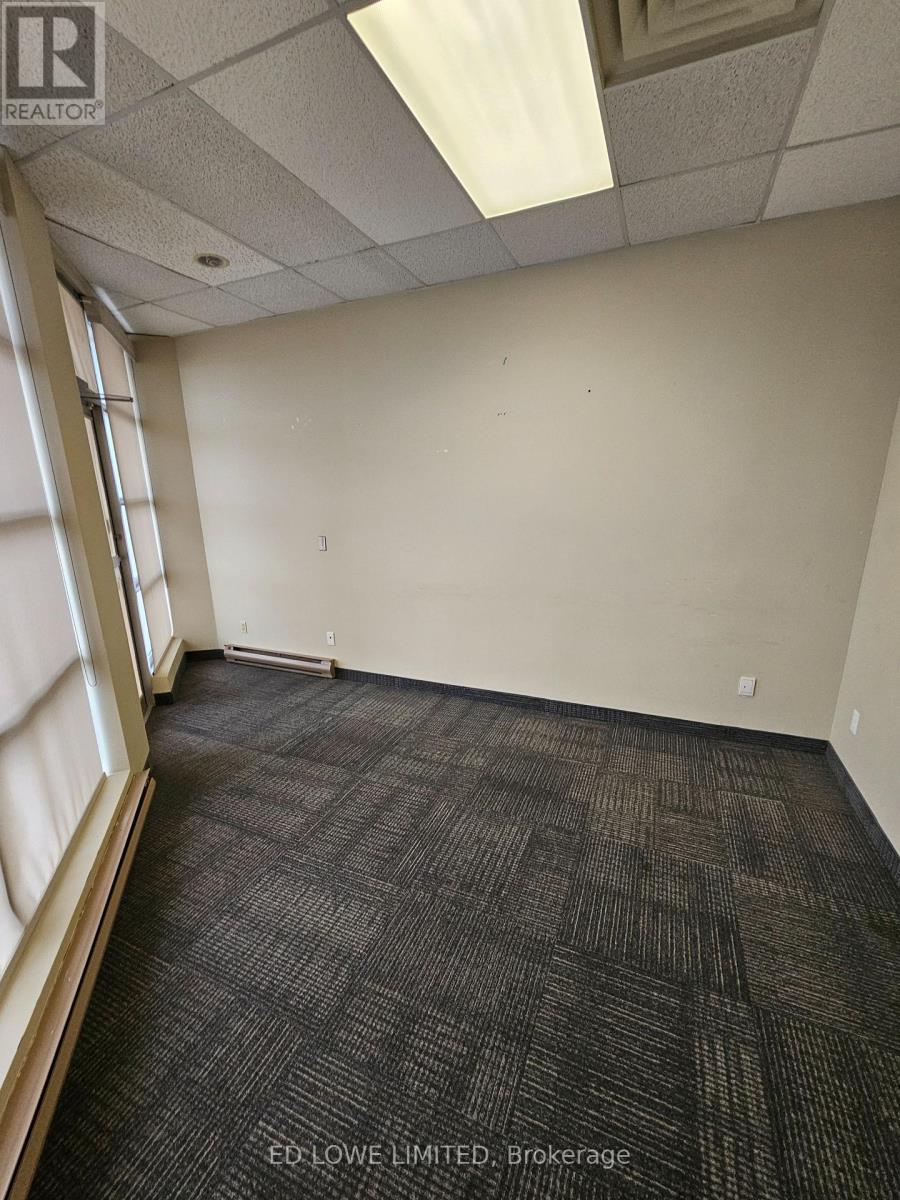 907-908 – 75 CEDAR POINTE DRIVE