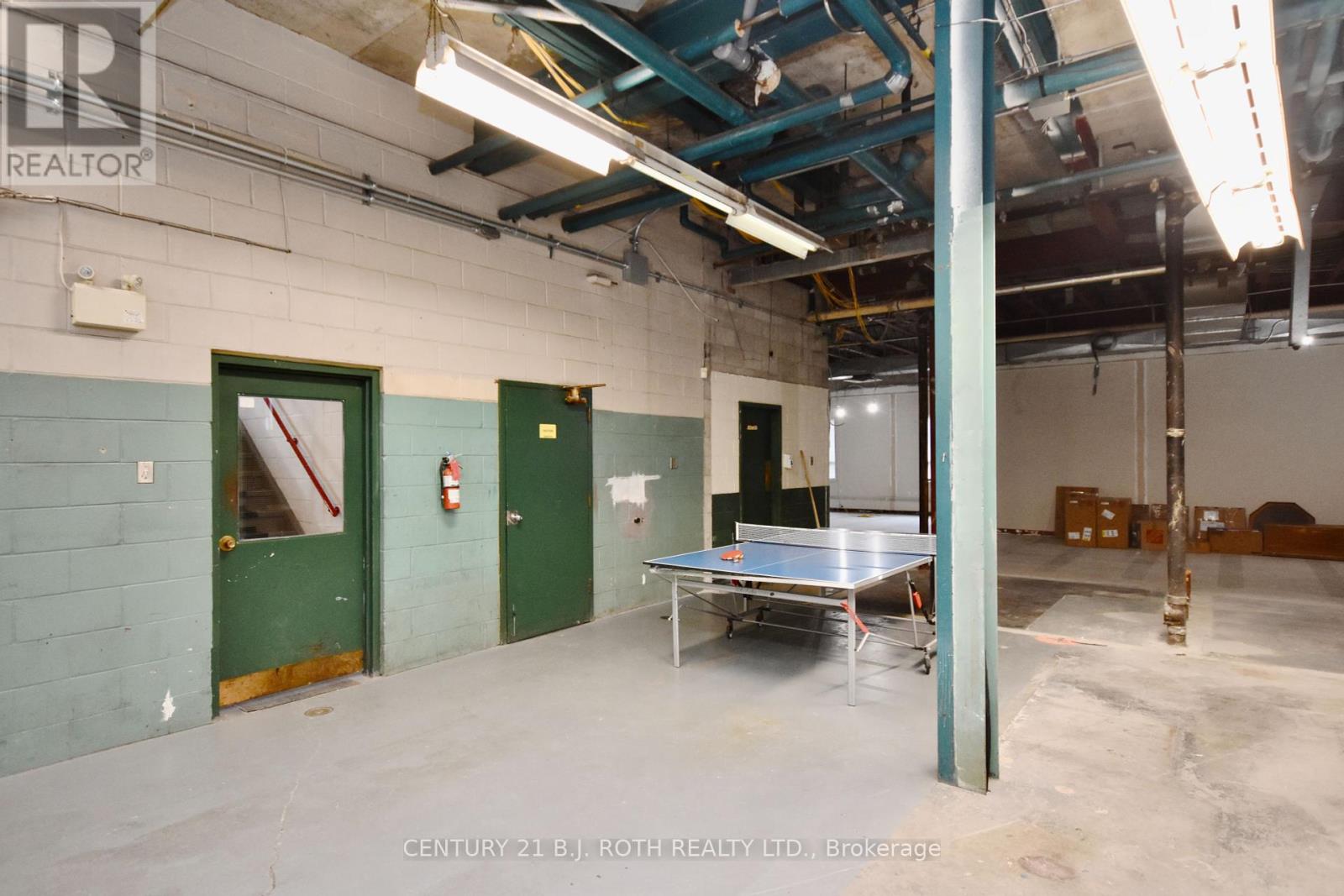 31 COLBORNE STREET E