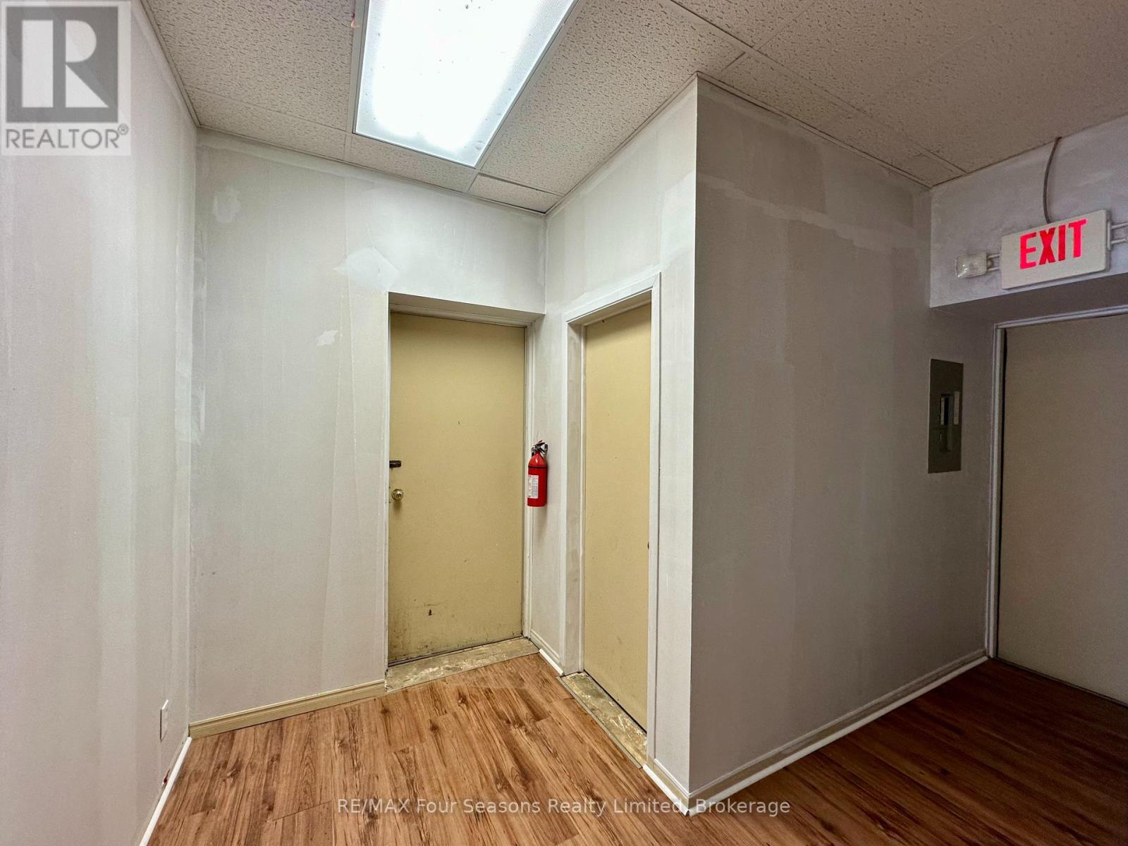 C1 – 206 PERRY STREET