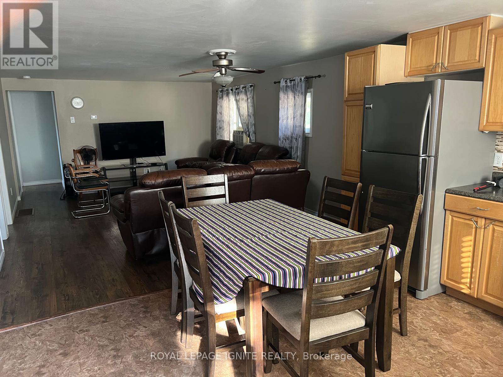 1985 TINY BEACHES ROAD