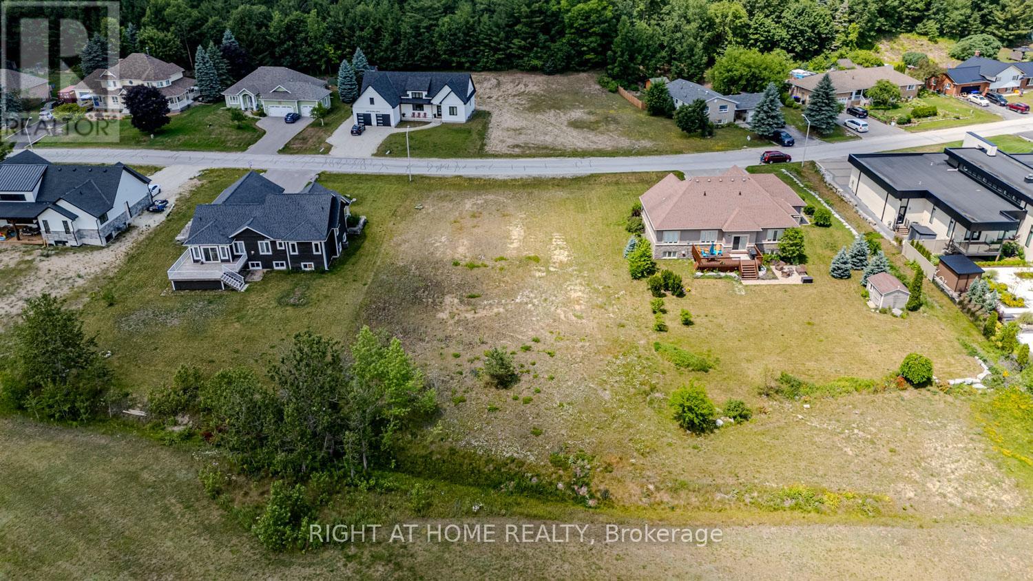 8 DEANNA DRIVE