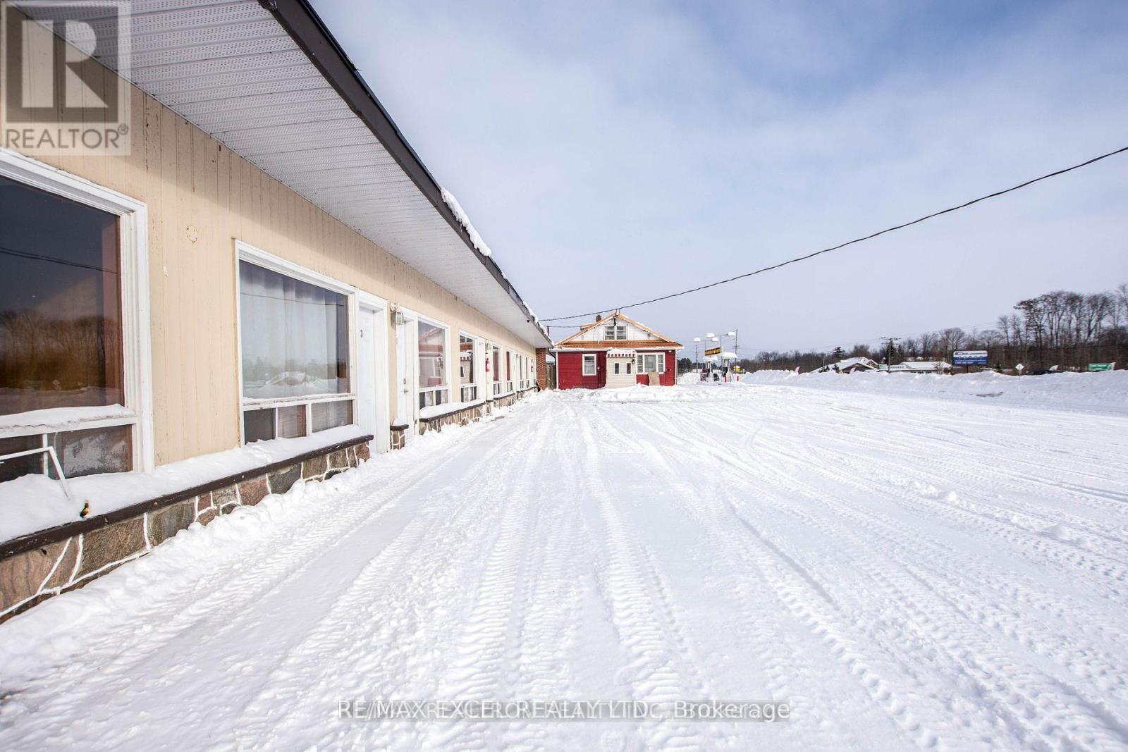 8906 HWY 11 ROAD S