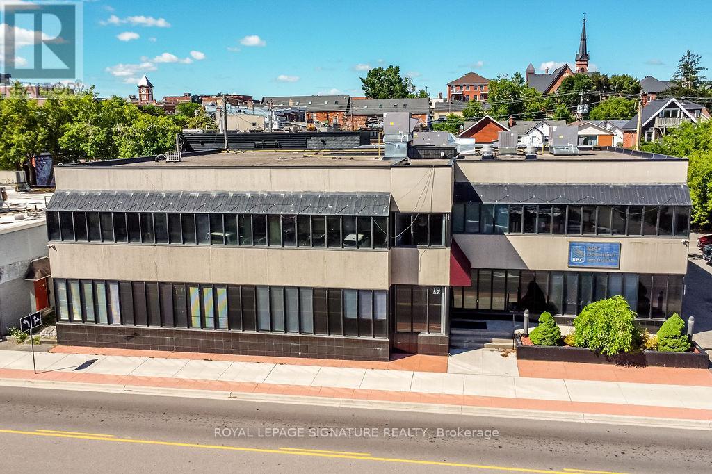 19 FRONT STREET N