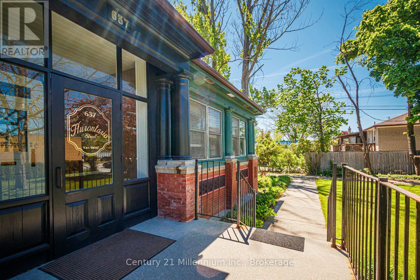 102 – 637 HURONTARIO STREET
