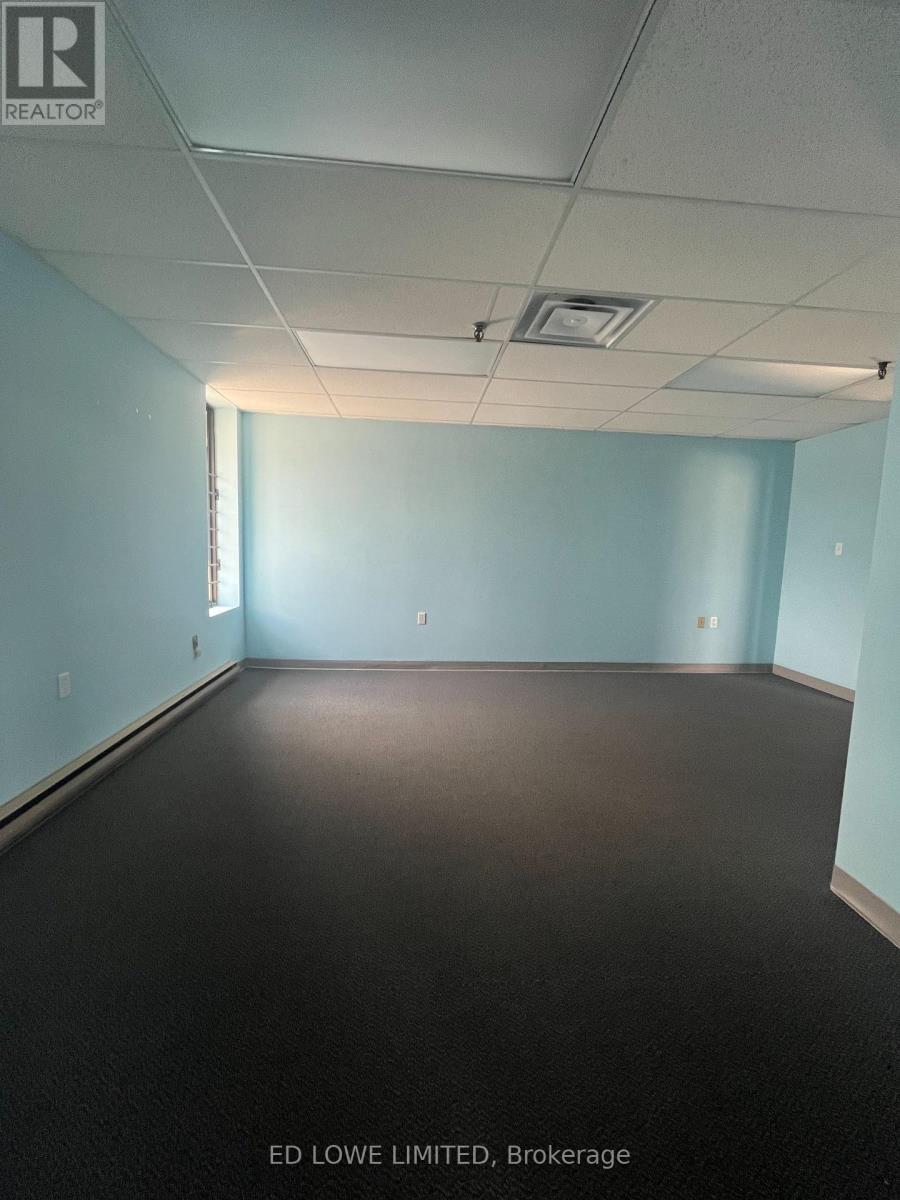 1 – 461 DUNLOP STREET W