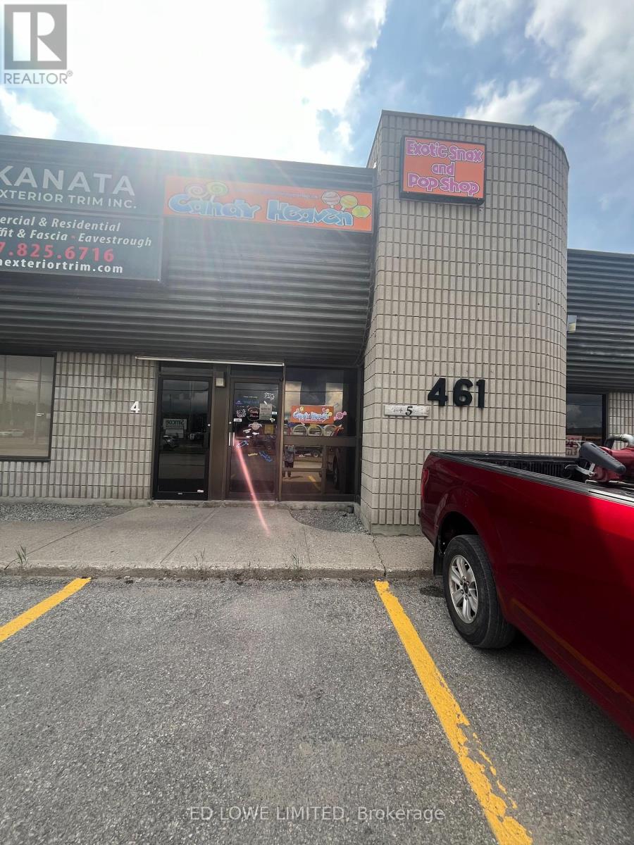 5 – 461 DUNLOP STREET W