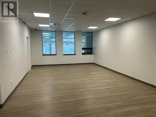 477 Queen ST E # 202