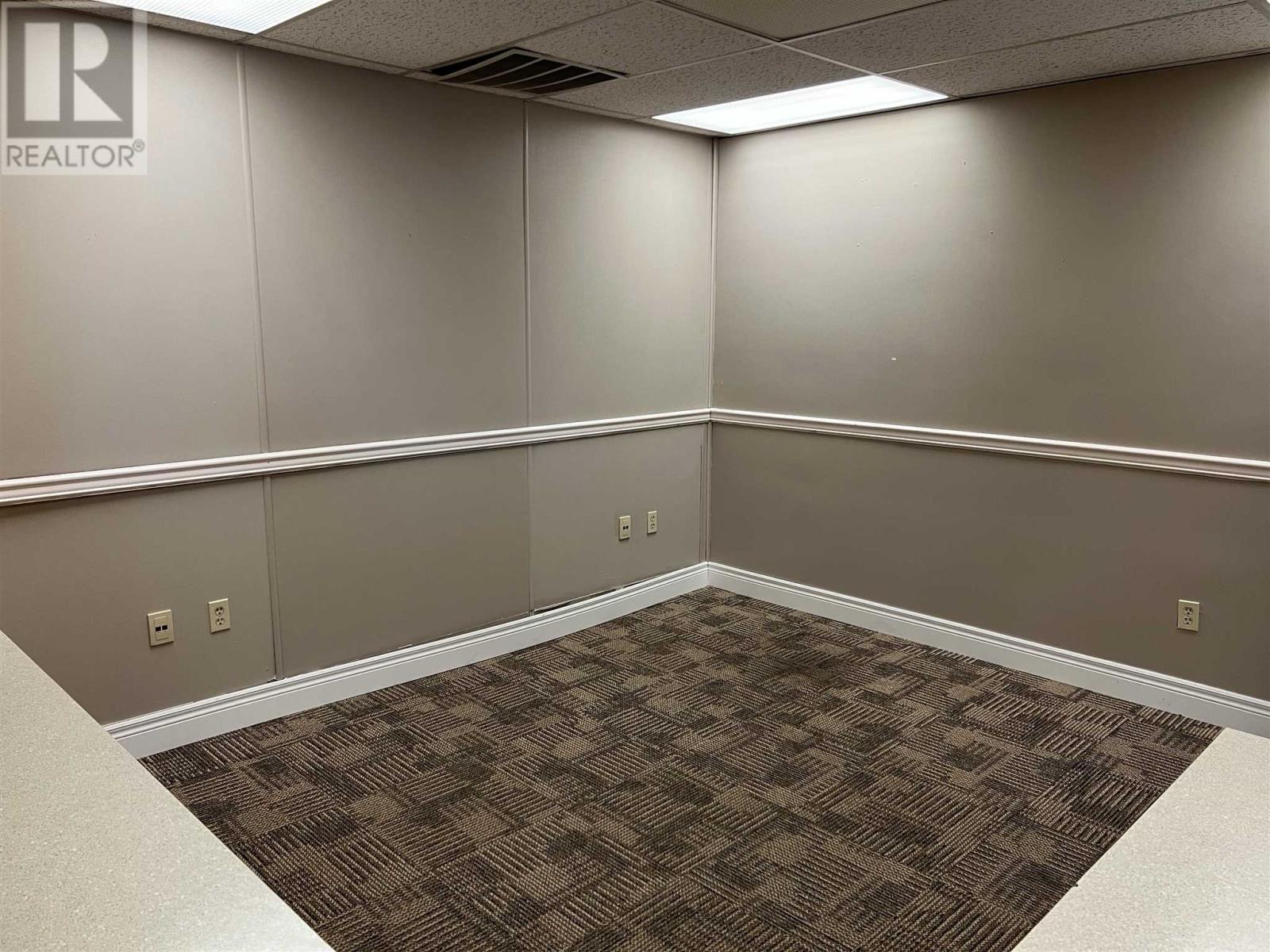 85 Great Northern RD