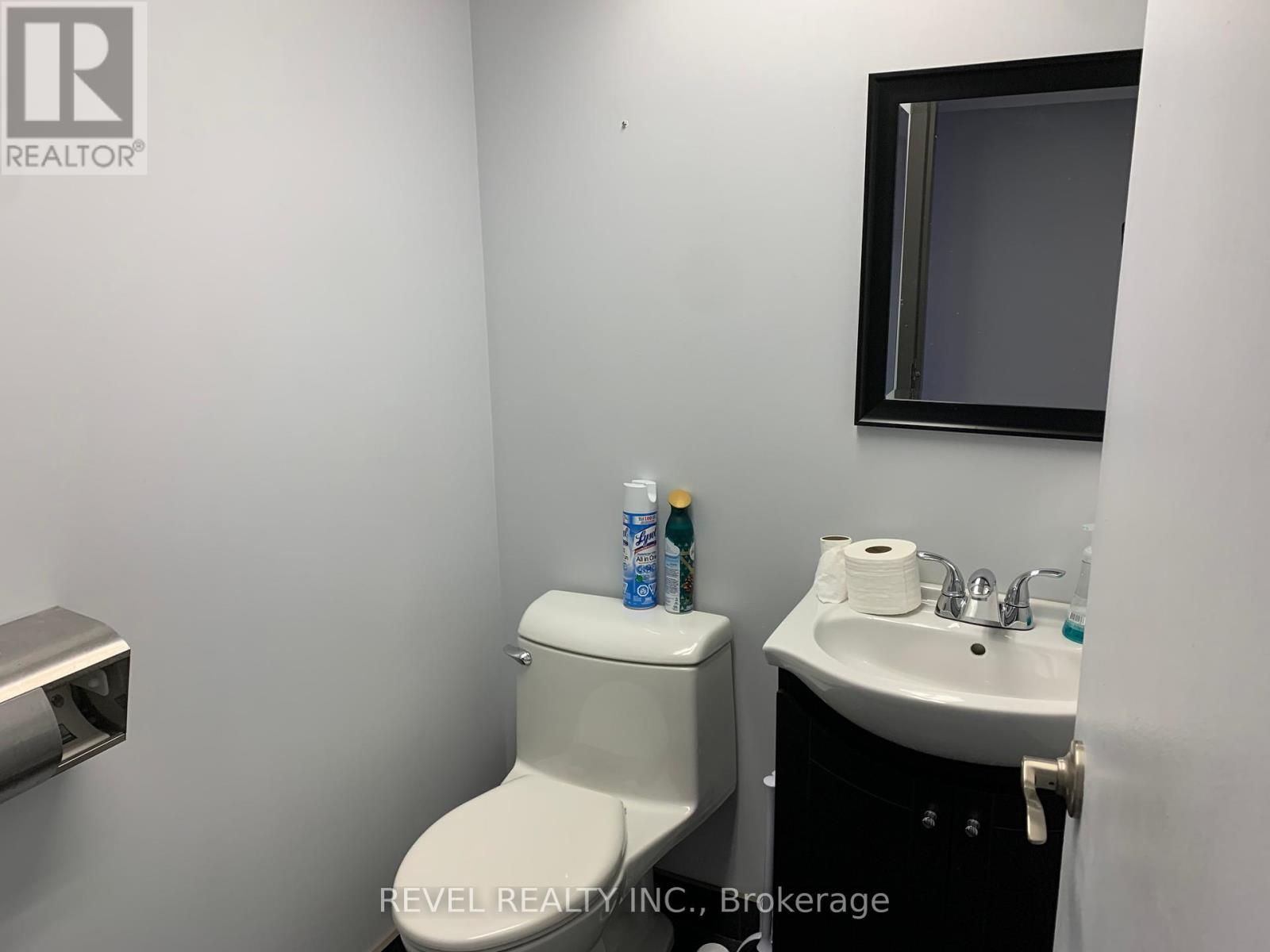 UNIT C – 124 THIRD AVENUE