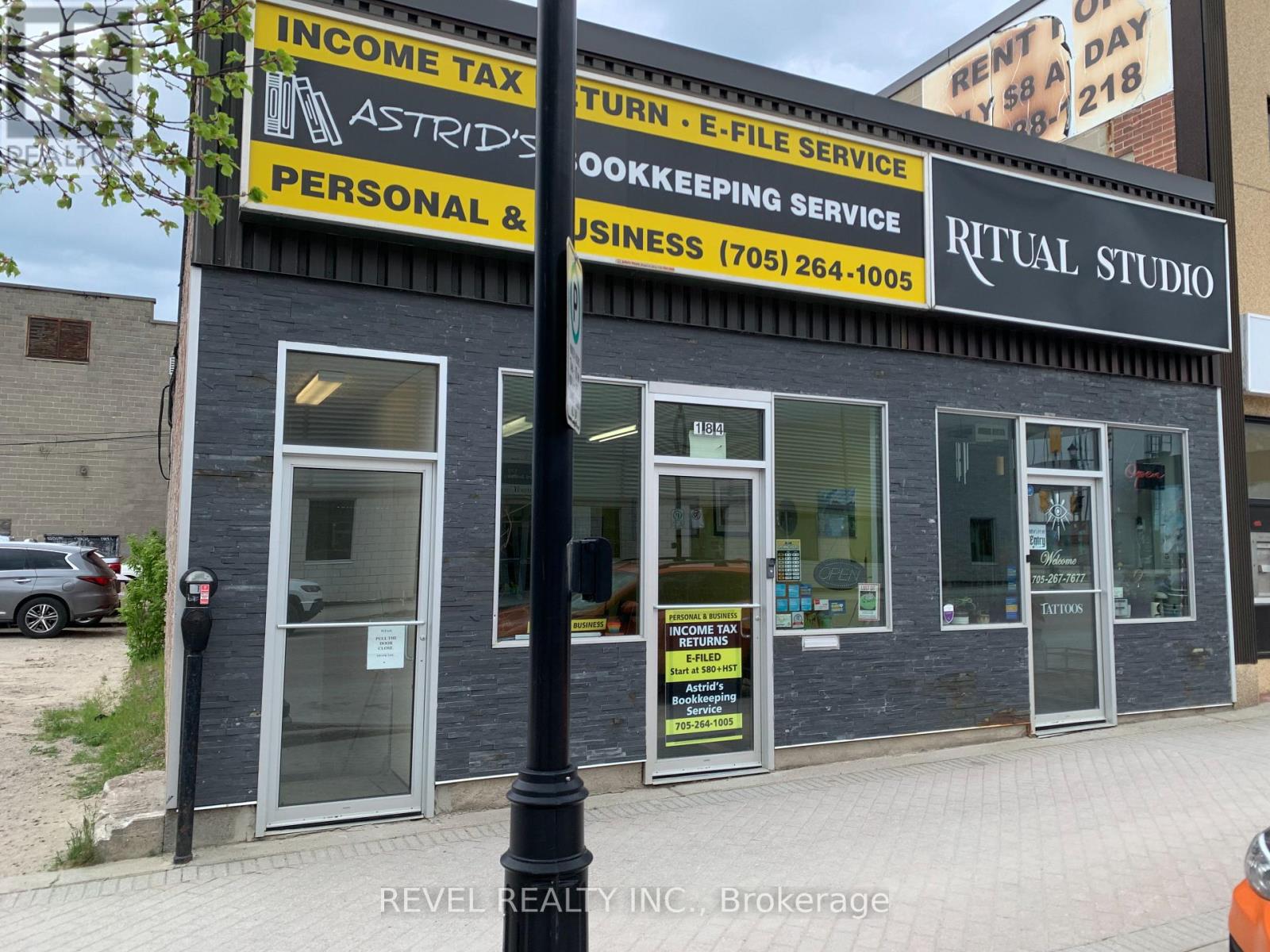 UNIT 3 – 184 THIRD AVENUE