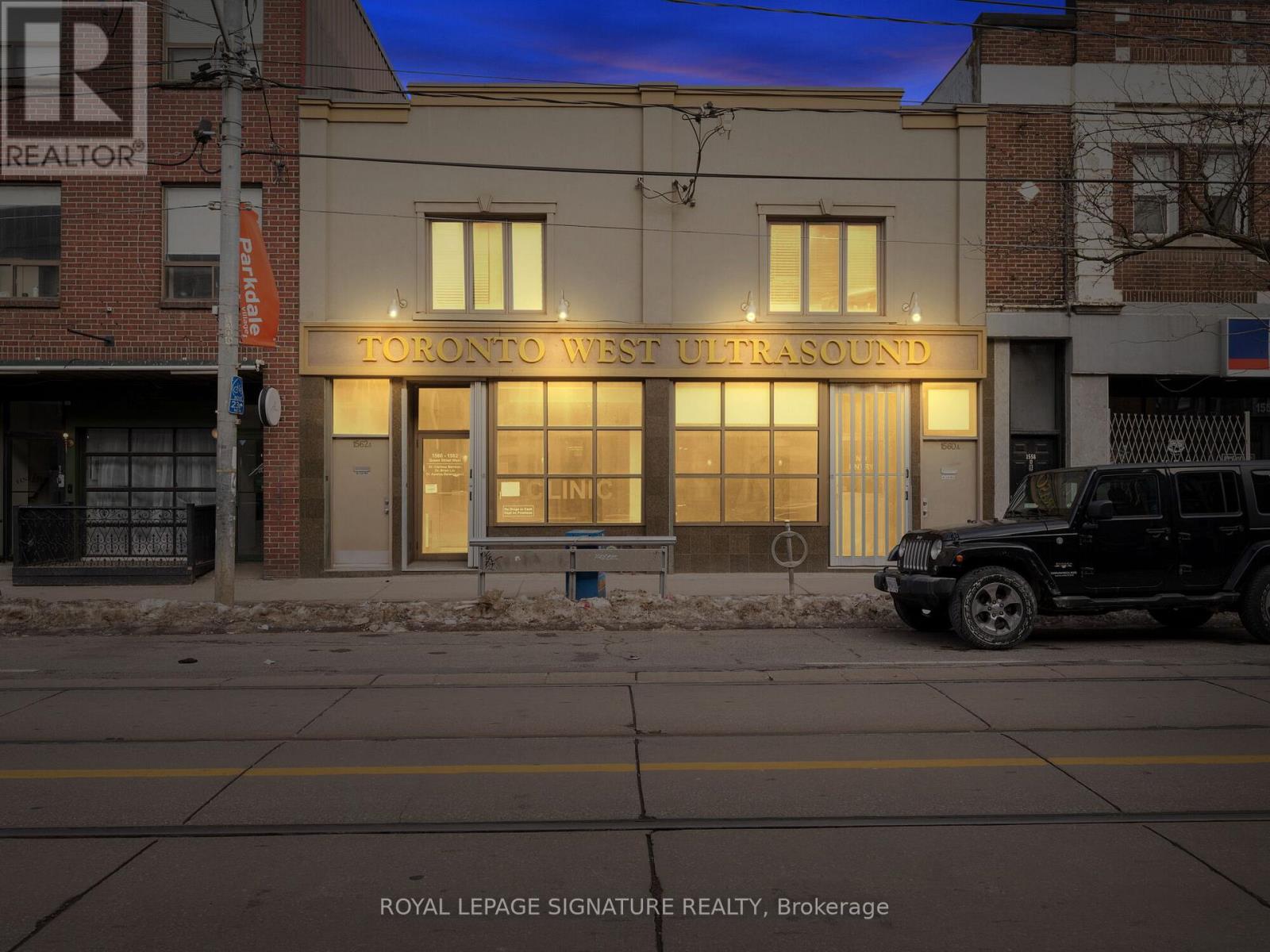 1560- 1562 QUEEN STREET W