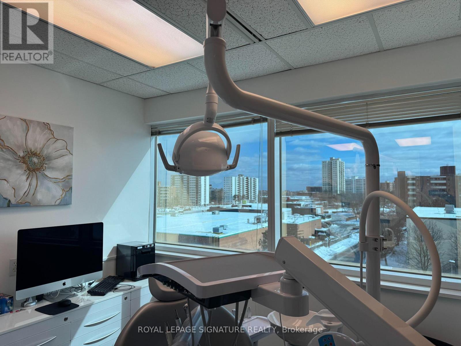 UNIT 405 – 71 KING STREET W